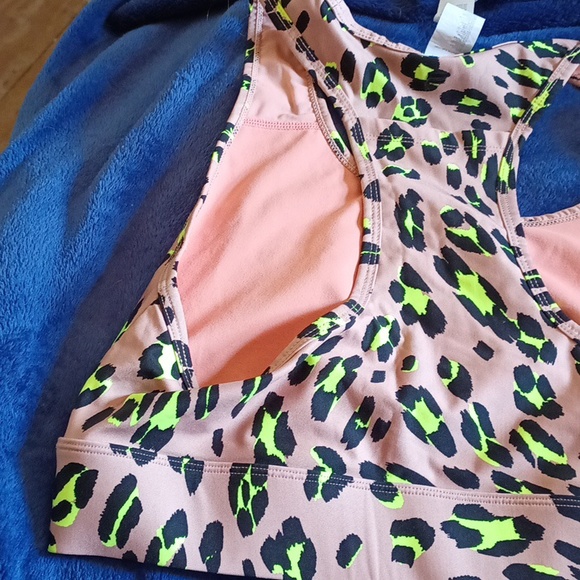 Sports bra - Picture 4 of 4